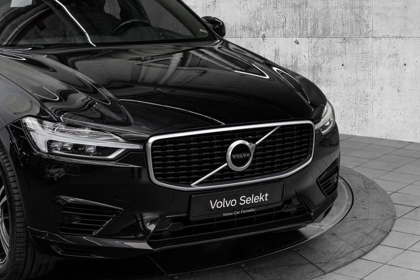 Bilde 3 av Volvo XC60 T8 AWD Plug In Hybrid R-Design 390Hk. Hengerfeste!
