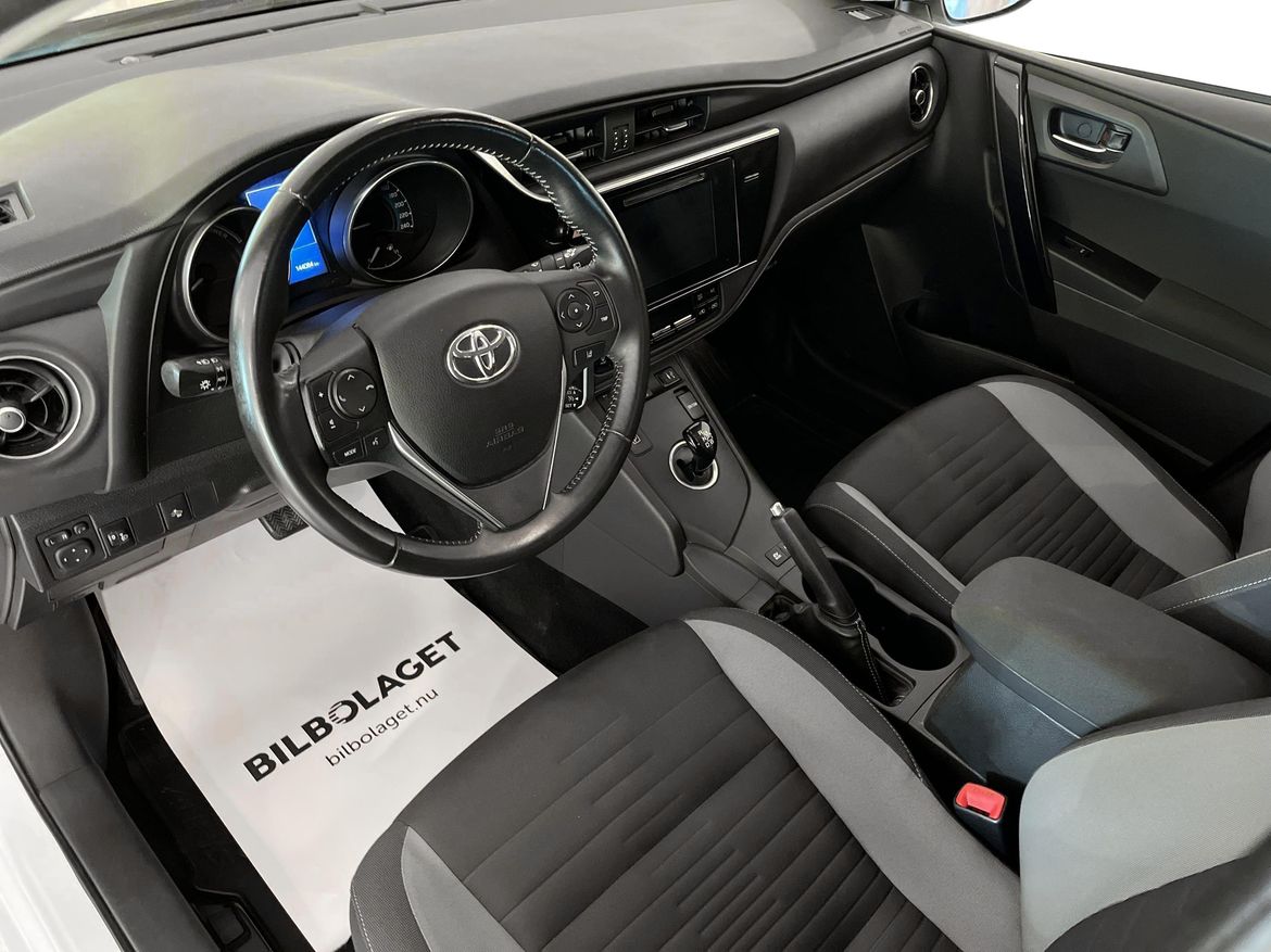 Toyota Auris 2016 - miniatyr 6
