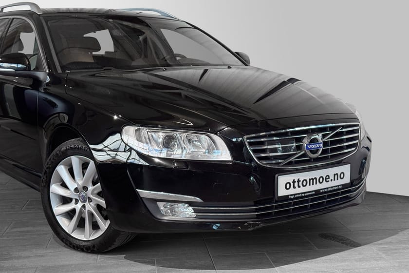 Bilde 2 av Volvo V70 D2 Automat. Summum | H.feste | Navi | Skinnseter