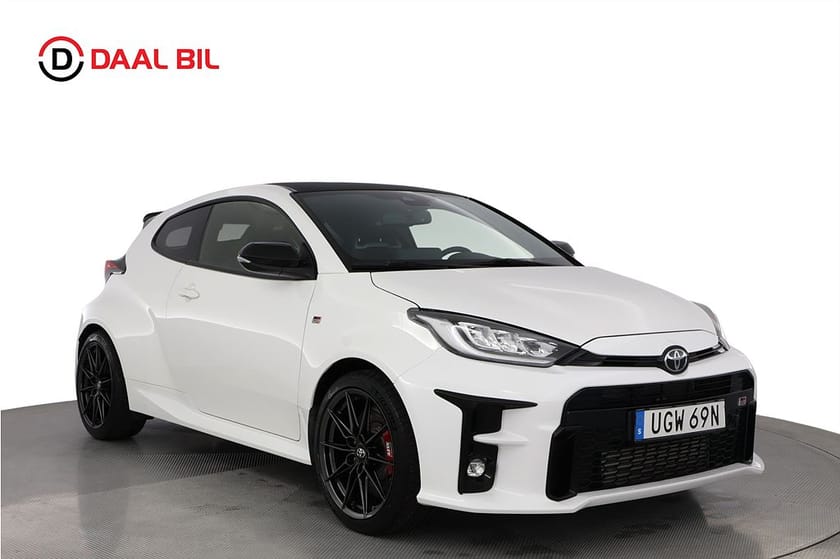 Bild 3 av Toyota GR Yaris iMT 4WD 261HK CIRCUIT PACK QUICKSILVER M-VÄRM B-KAMERA
