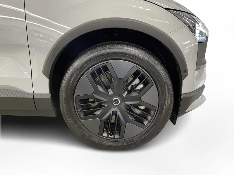 Bild 9 av 16 – Volvo EX30 Cross Country Twin Motor Performance M Perform Ultra