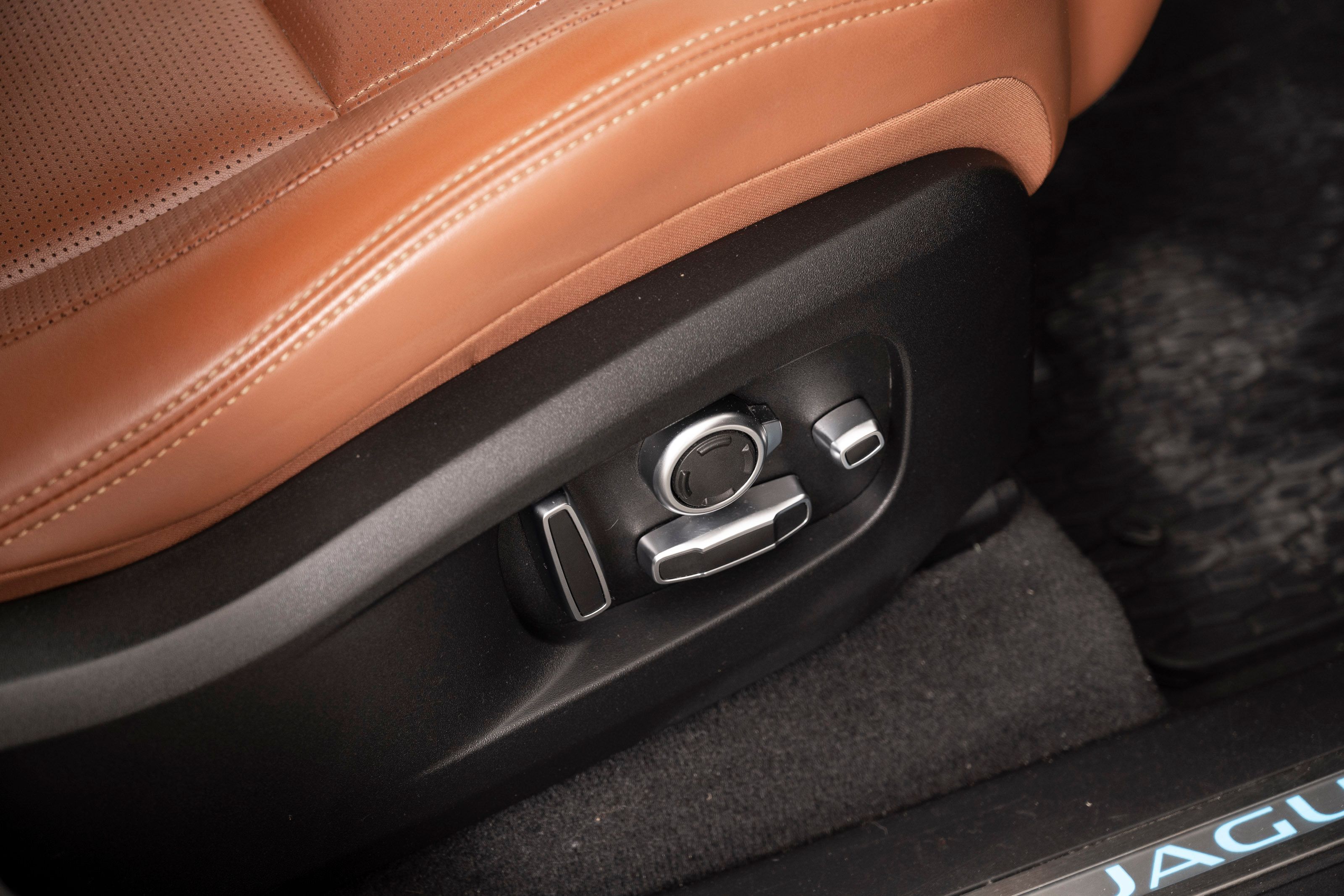 Jaguar F-Pace P400e PHEV Automatic, 8-trins, 404ps, 2022
