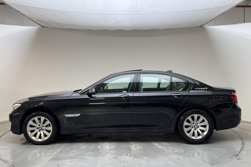Bild 2 av BMW ActiveHybrid 7 750i Sedan, F01 (354hk)