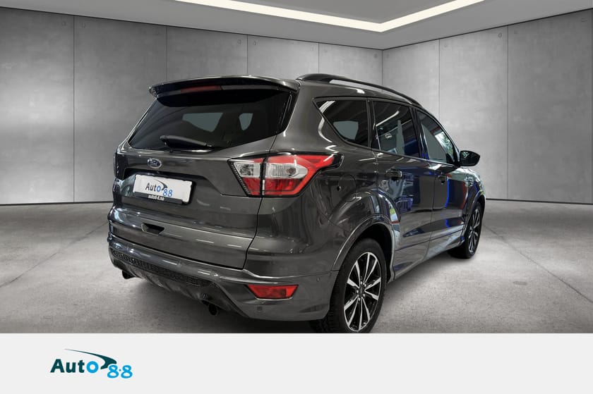 Bilde 4 av Ford Kuga Firehjulstrekk, Ny storservice, Ny registrerreim