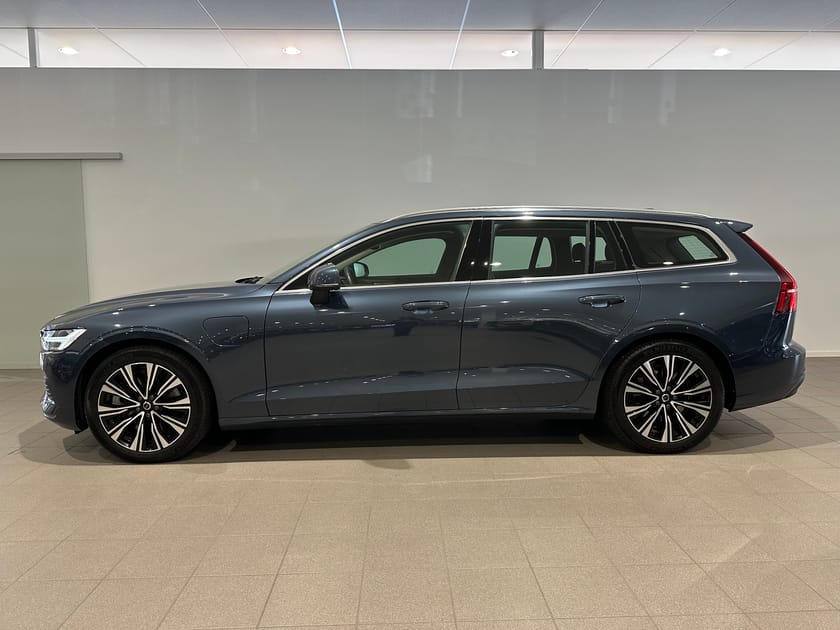 Bild 5 av Volvo V60 T6 Core Bright / Dragkrok / Navigation / Backkamera /