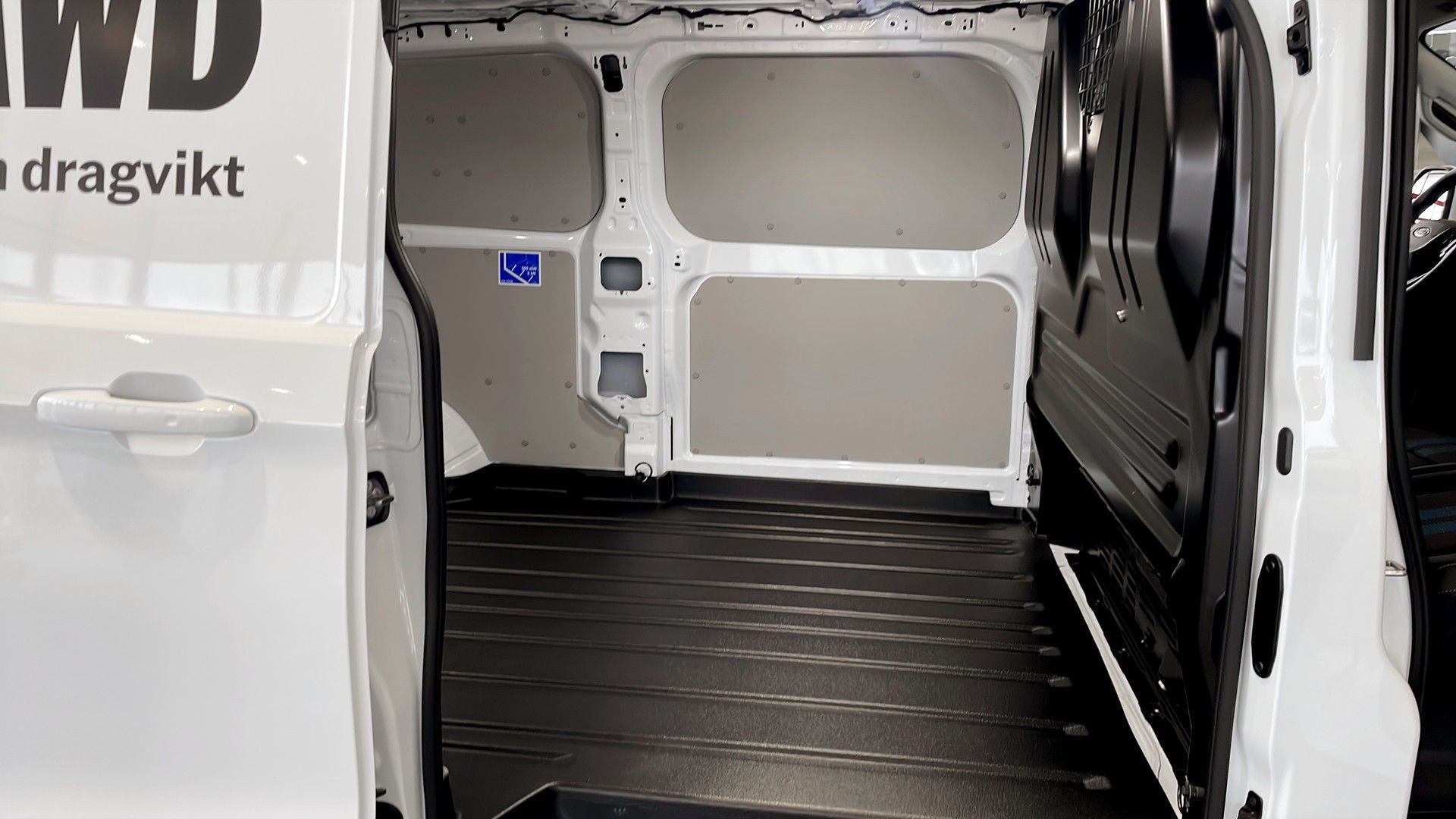 Ford E-Custom SPORTS VAN 2026, kuva 5/18