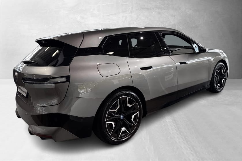 Bilde 4 av BMW iX xDrive40