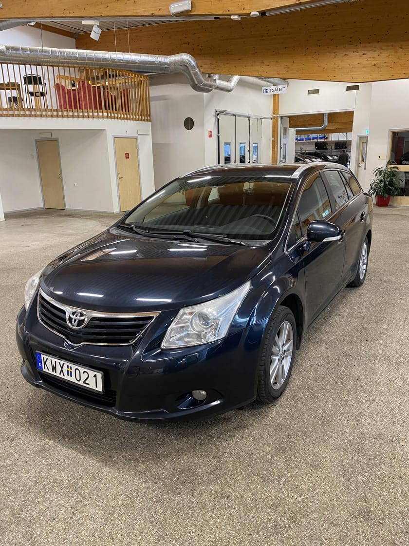 Bild 1 av Toyota Avensis Kombi