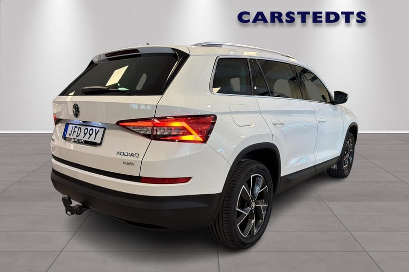 Bild 3 av Škoda Kodiaq 7-Seater 2.0 TSI 4x4 Business 7-Sits Pano Cockpit Skinn