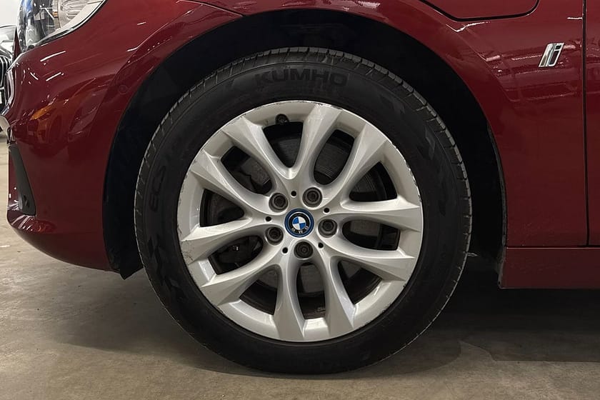 Bild 5 av BMW 225xe Active Tourer Advantage  Head-Up / Navi / HiFi