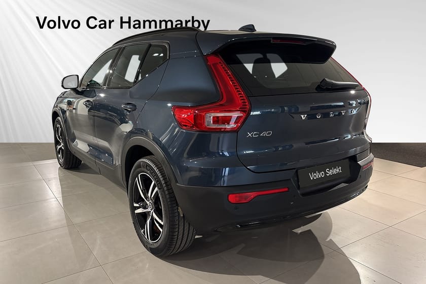 Bild 4 av Volvo XC40 B4 FWD Bensin Plus Dark