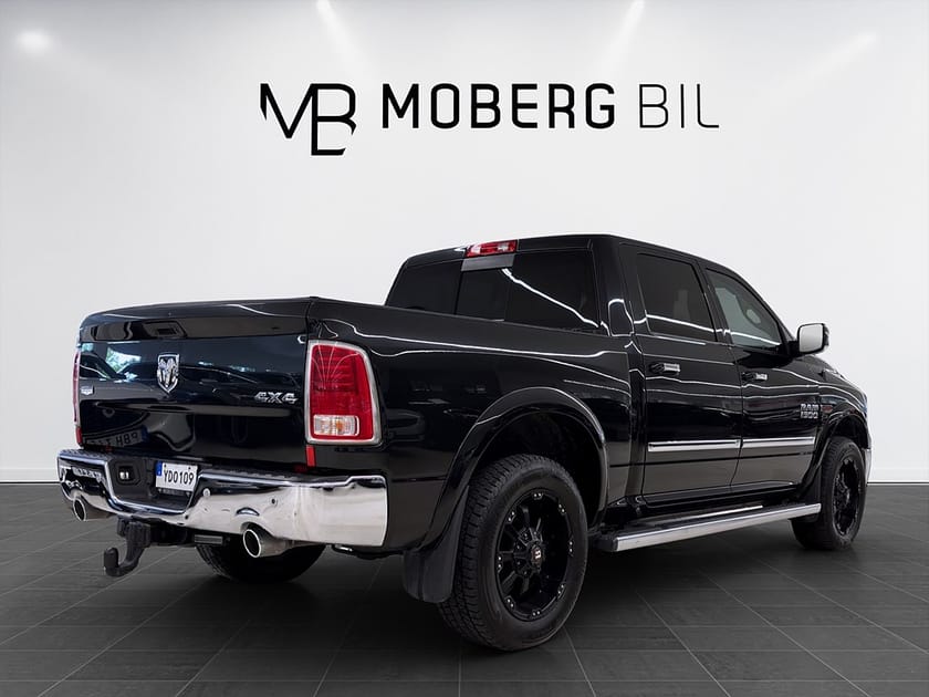 Bild 4 av RAM 1500 Crew Cab 3.0 V6 EcoDiesel 4x4 Laramie Flaklock Drag Luftfjädring