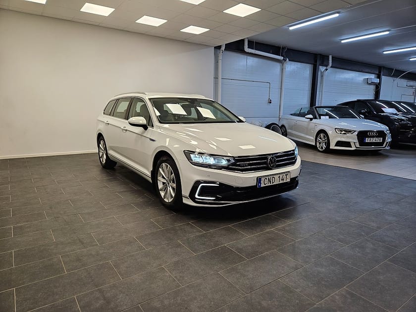 Bild 5 av Volkswagen Passat Sportscombi GTE PHEV 1.4 TSI 218hk Navi Backkamera Drag