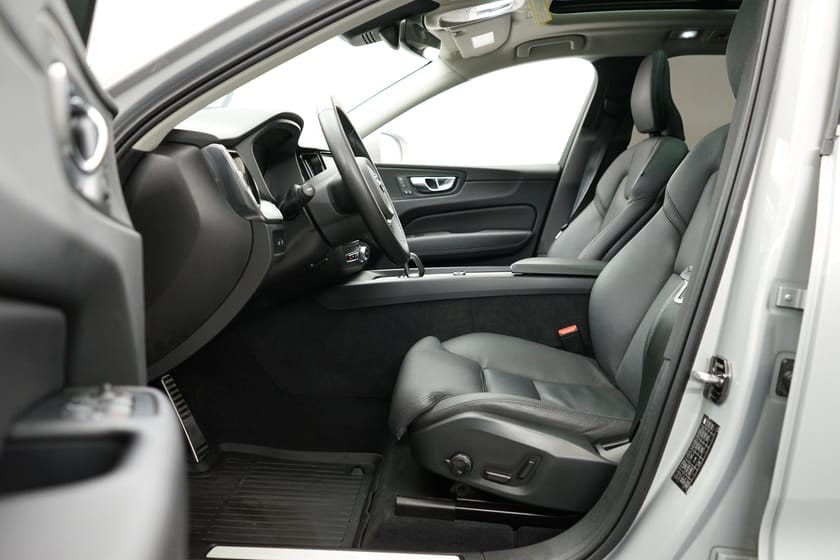 Bild 5 av Volvo XC60 Recharge T6 Plus Bright, Taklucka, Parkeringskamera 360