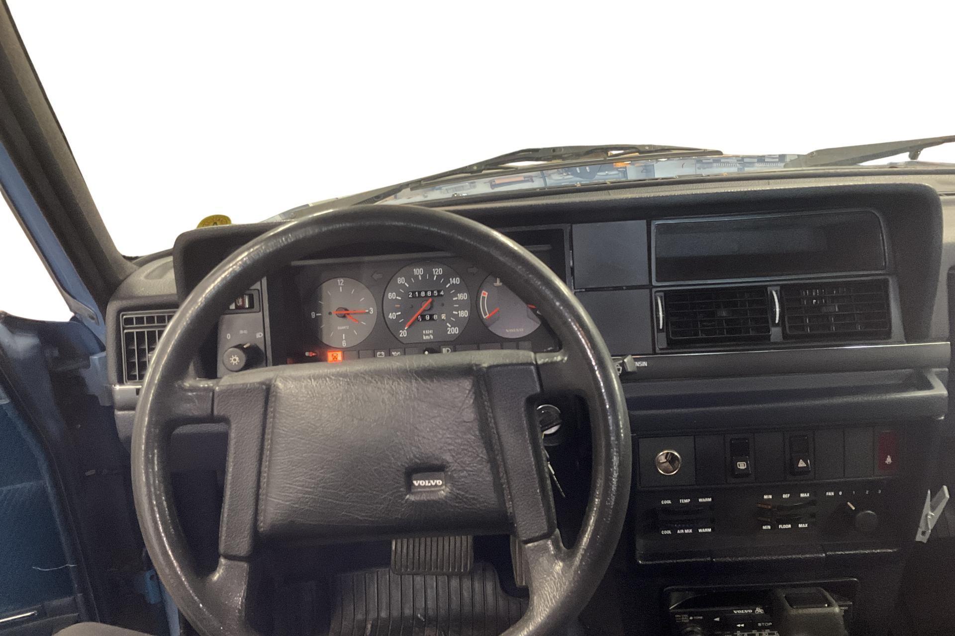 Volvo 240 2.3 1988, bild 7/15