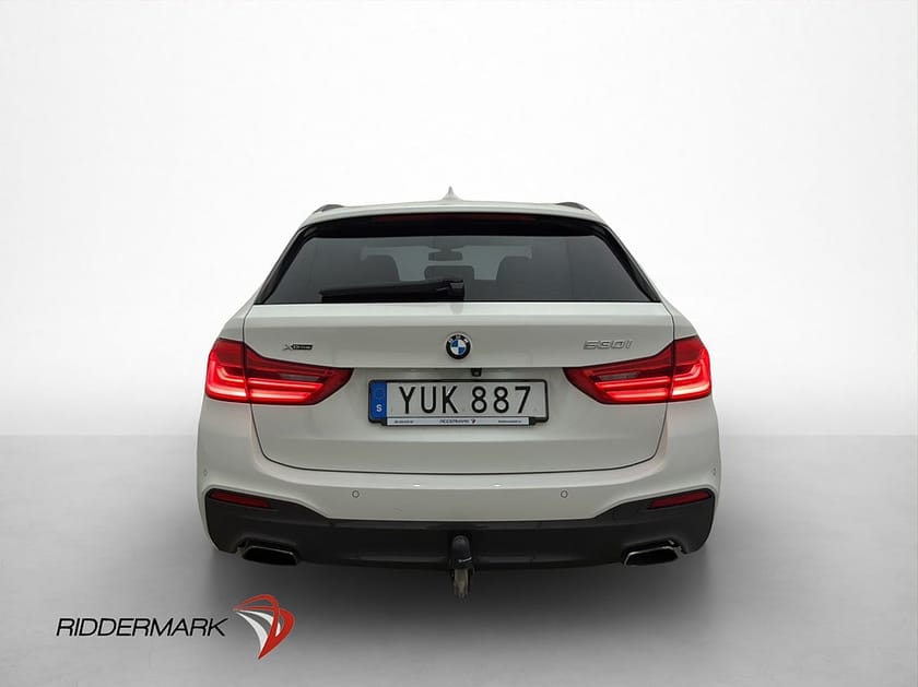 Bild 5 av BMW 530i xDrive Touring 530 Innovation Pano H/K HuD 360° Skinn Drag