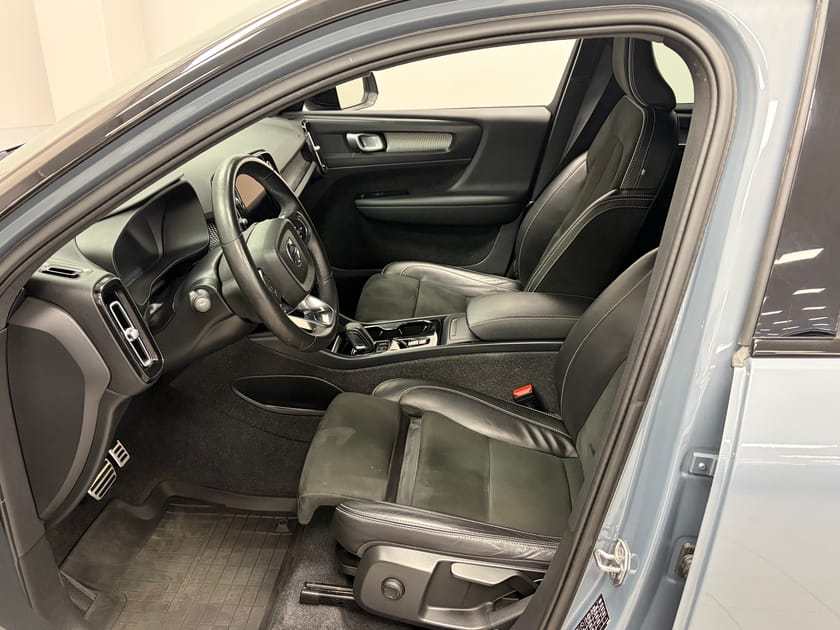 Bild 5 av Volvo XC40 B4 FWD Bensin R-Design