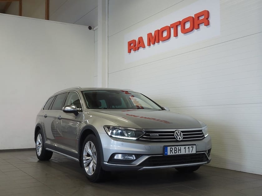 Bild 1 av Volkswagen Passat Alltrack 2.0 TDI 4Motion 190hk Drag Kamera D-Värm