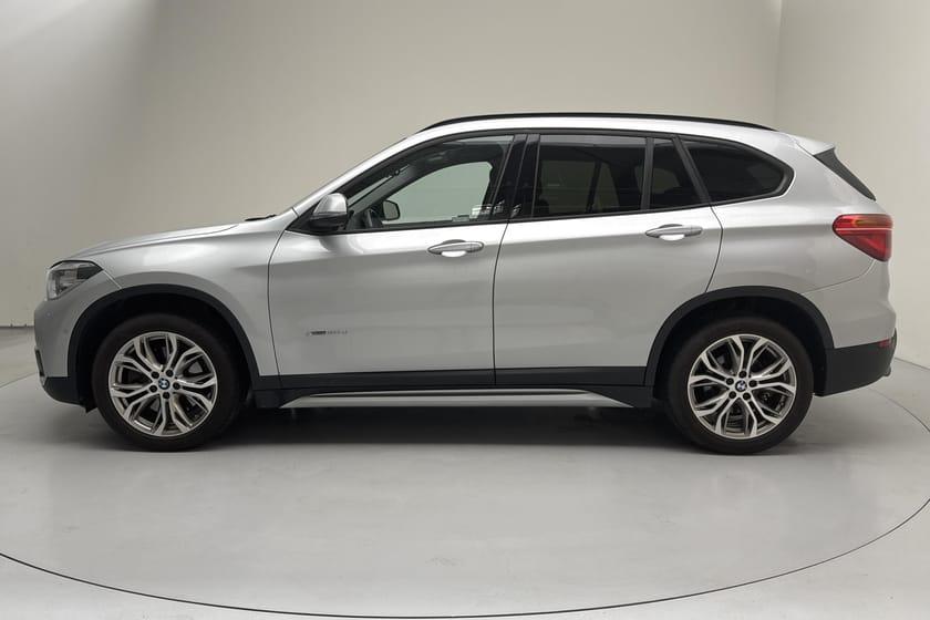 Bild 2 av BMW X1 xDrive20d 190hk Sport Line Connected Drag GPS