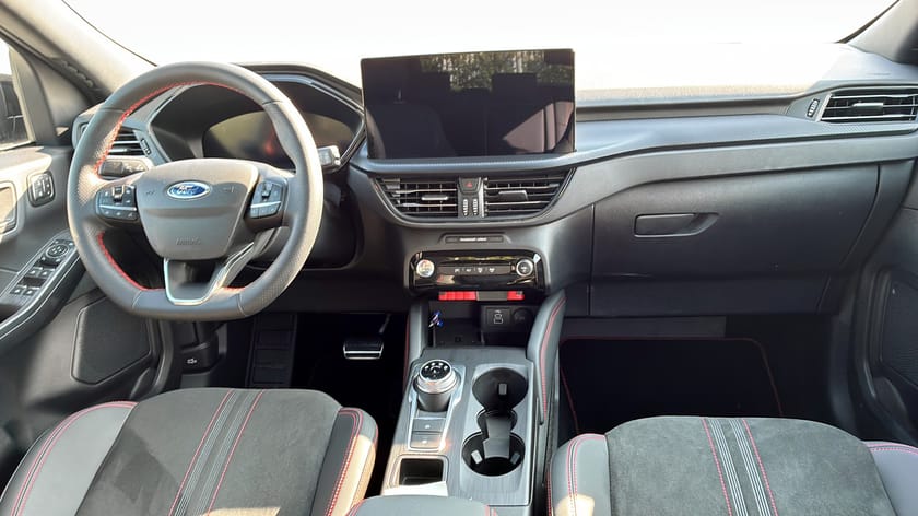 Bild 4 av Ford Kuga Plug-In Hybrid ST-Line X Black Edition 2.5 PHEV 243hk Automat | DEMO