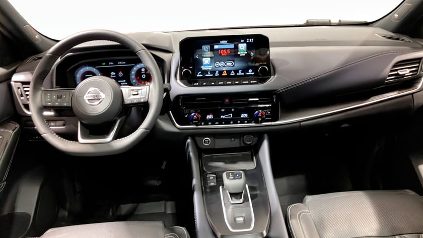 Bild 4 av Nissan Qashqai MHEV 158 XTRONIC 2WD TEKNA+ 2-TONE / DRAGKROK