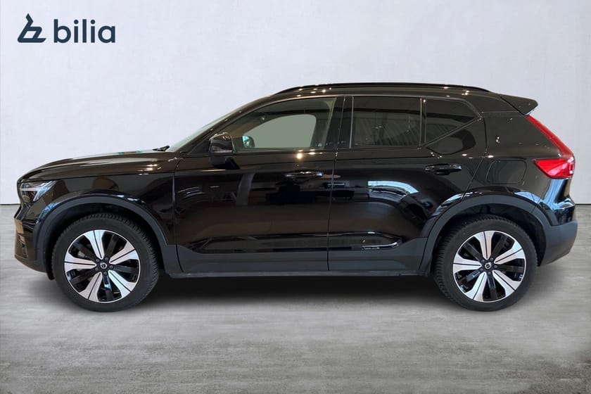 Bild 3 av Volvo XC40 Recharge Twin motor Core Mörkt tonade rutor 5 st Dragkrok halvautomatisk