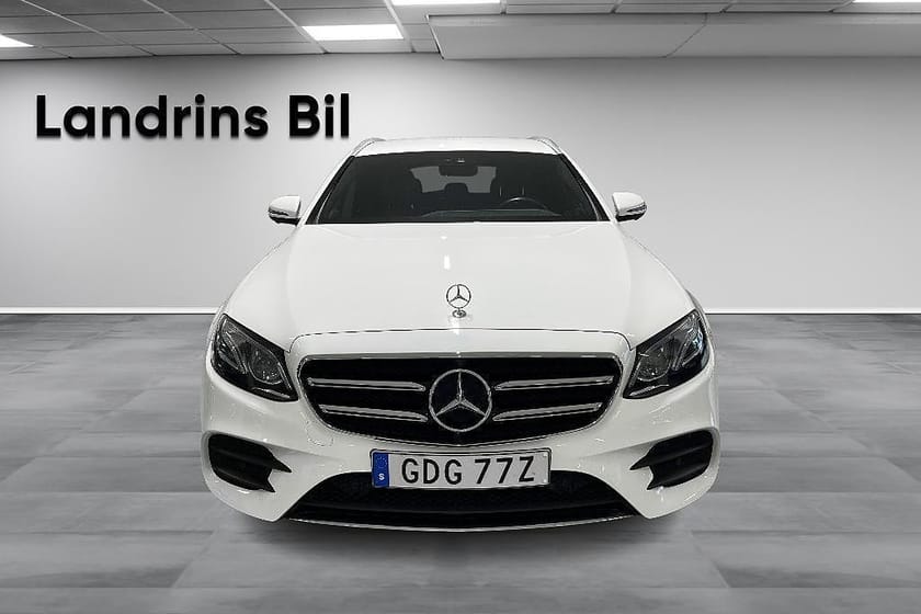 Bild 2 av Mercedes-Benz E 220 T d 4MATIC Kombi AMG-Line