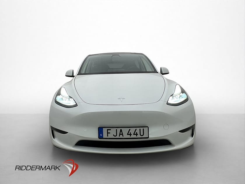 Bild 3 av Tesla Model Y Long Range AWD Autopilot Drag Svensksåld MOMS
