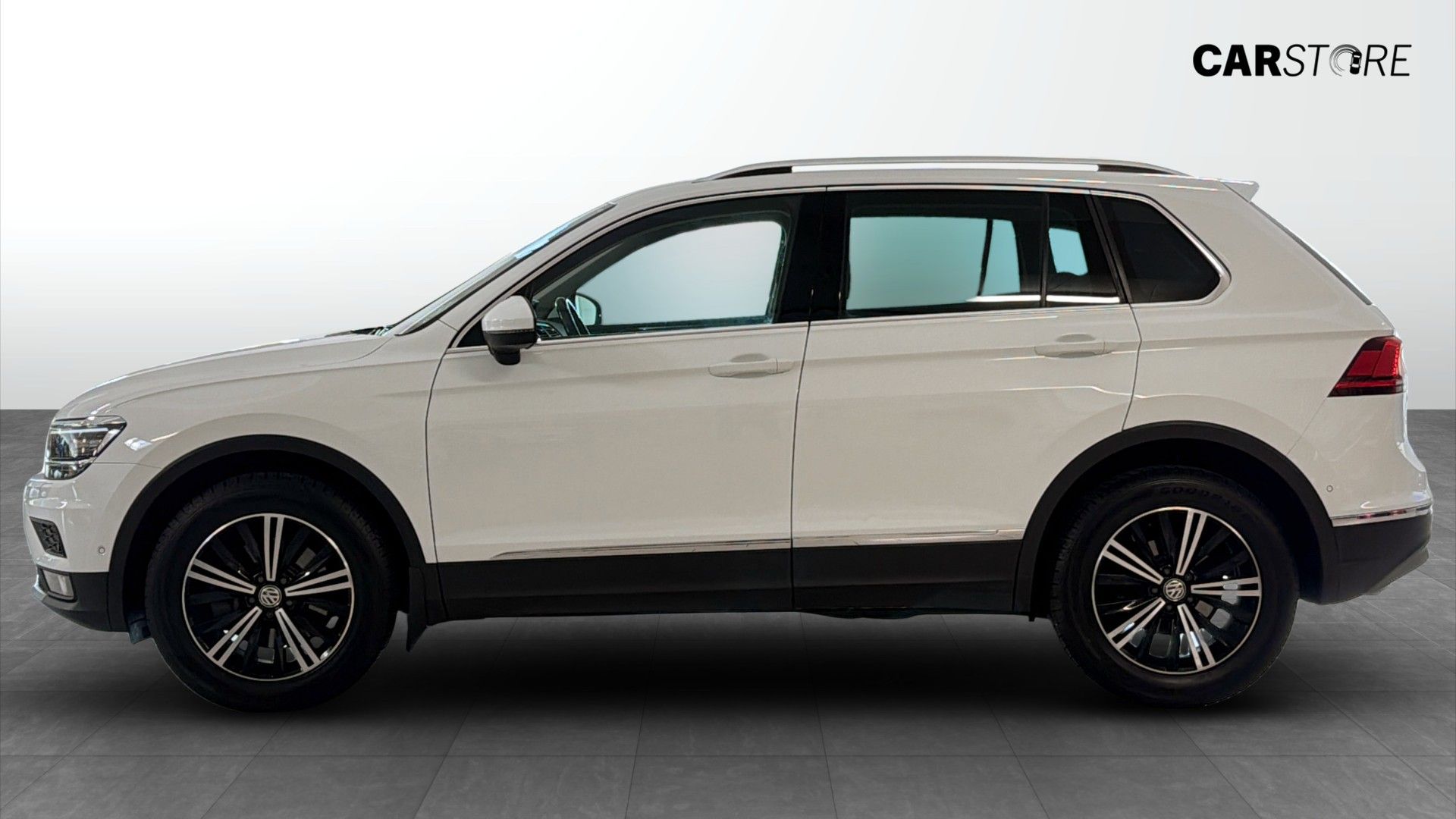Volkswagen Tiguan 2019, bild 6/22