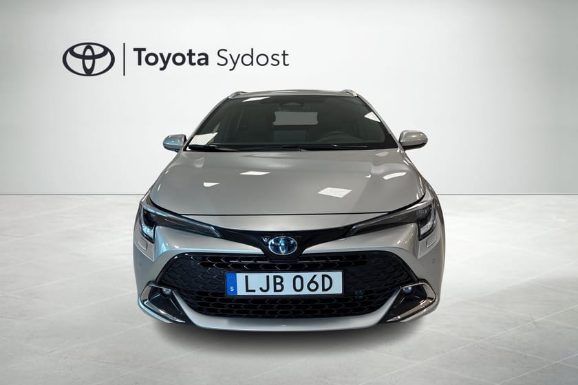 Bild 5 av Toyota Corolla Touring Sports Hybrid 1.8 Style Automat Navigation Rattvärme Backkamera  mm.