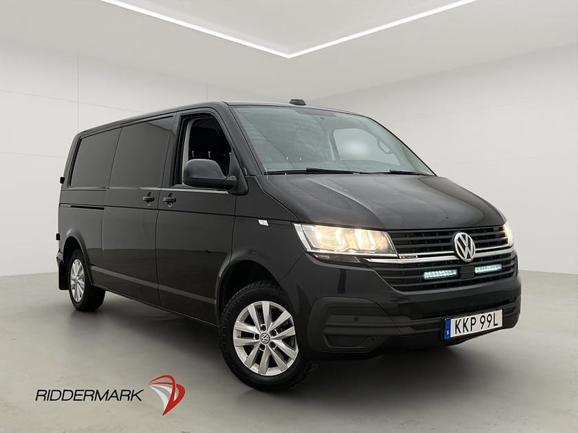 Bild 1 av Volkswagen Transporter L2 4M Värmare PDC Drag CARPLAY 1-Ägar