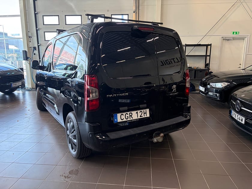 Bild 2 av Peugeot Partner Utökad Last Pro + L1 1.5 BlueHDi 130 Automat /Drag/Värmare
