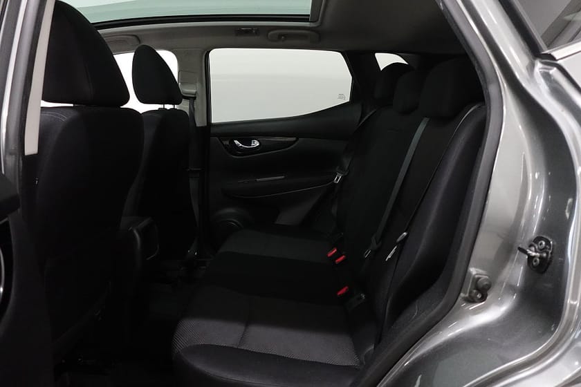 Bild 5 av Nissan Qashqai 1.6 dCi 130hk XTRONIC Eu6 Panorama 360° Navi