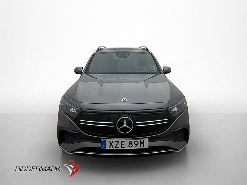 Bild 3 av Mercedes-Benz EQB 300 4MATIC AMG Line 7-Sits Pano HUD 360º
