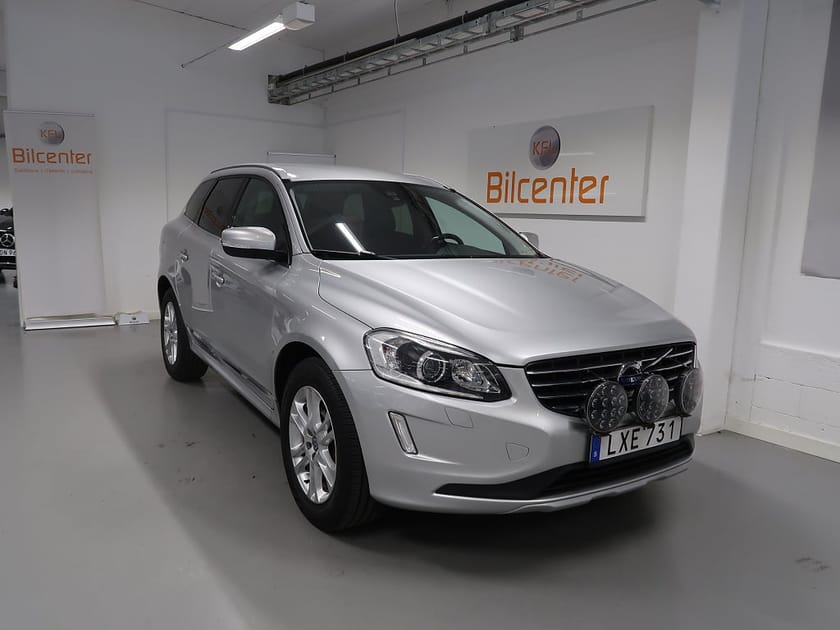 Bild 3 av Volvo XC60 D4 AWD Summum Business Edition Pro V-Däck ingår Drag-Ka