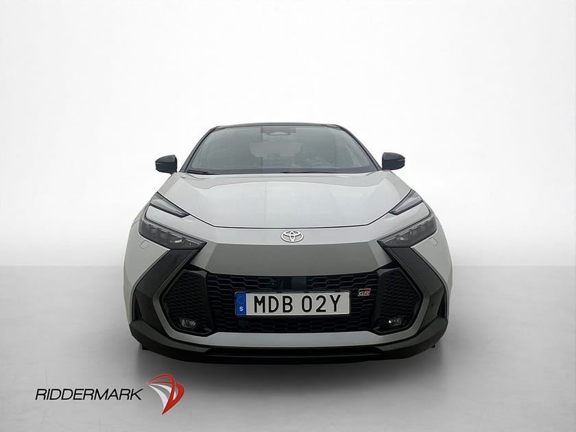 Bild 2 av Toyota C-HR Hybrid AWD-i AWD 197hk GR Sport Pano JBL HUD 360° Värm