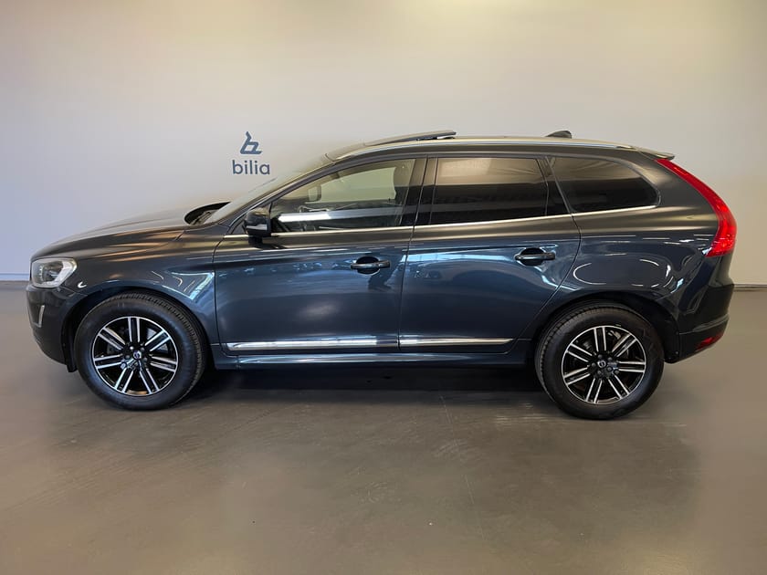 Bild 2 av Volvo XC60 D4 AWD Classic Summum / Panoramaglas tak / Navigation /