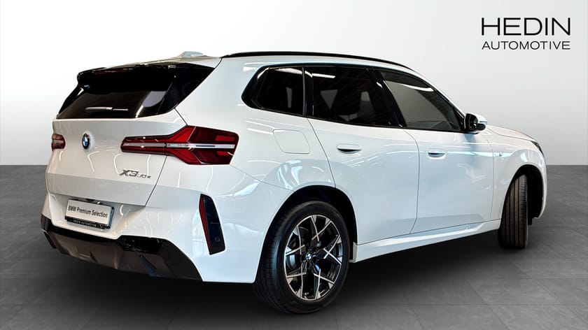Bild 2 av BMW X3 30e xDrive Msport Drag Navi