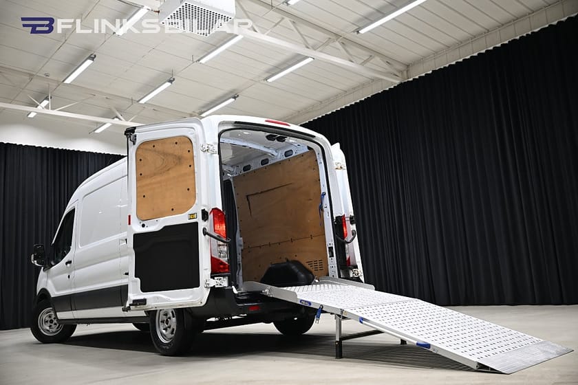 Bild 5 av Ford Transit 310 2.0 TDCi 130HK L3H2 Drag|Värmare|Backkamera|NyKamrem