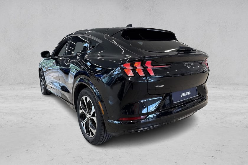 Bilde 3 av Ford Mustang Mach-E Long Range AWD LR / 1.Reg-Juni 2024/Panorama/Skiluke/B&O++