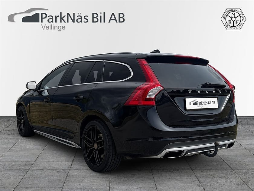 Bild 3 av Volvo V60 T5 Summum Navi Taklucka Drag