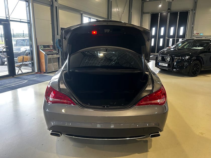 Bild 5 av Mercedes-Benz CLA 200 Urban Line 156hk / Panorama
