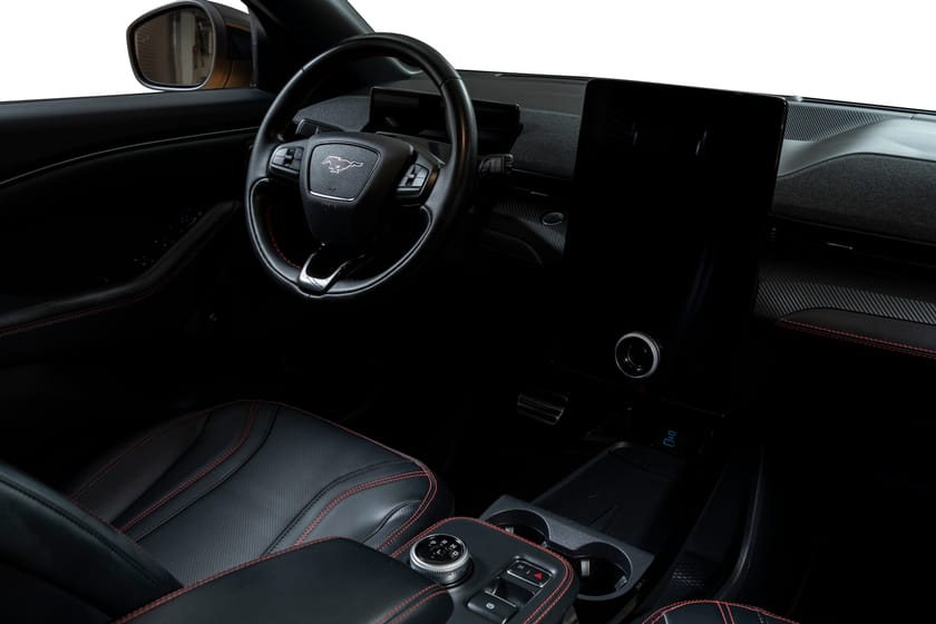 Bilde 2 av Ford Mustang Mach-E Long Range AWD | 371hk SUV LR | B&O | Matrix ++