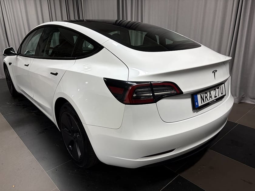 Bild 4 av Tesla Model 3 Standard Range RWD Autopilot MOMS