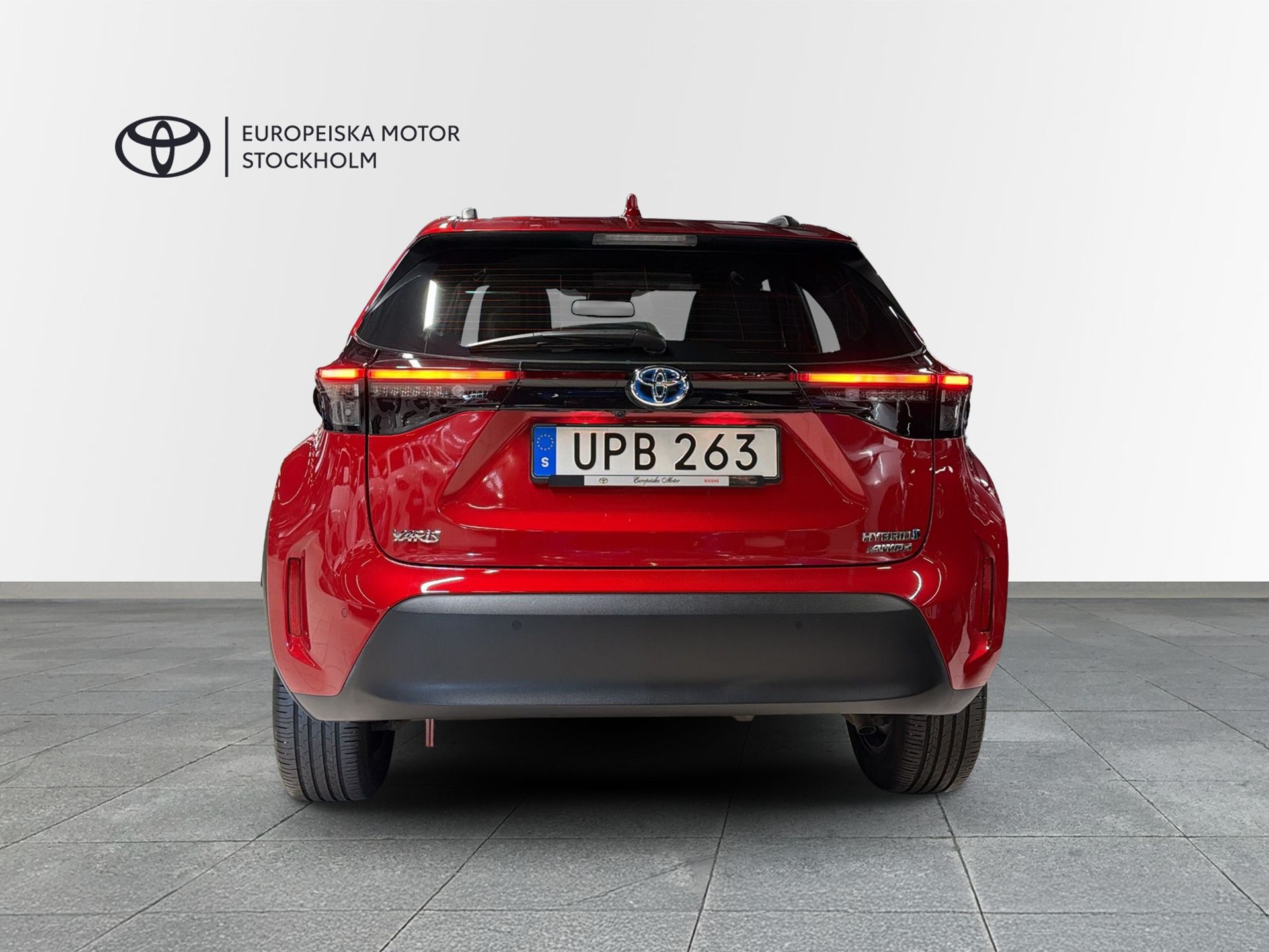 Toyota Yaris Cross Hybrid AWD-i 2023, photo 5/10