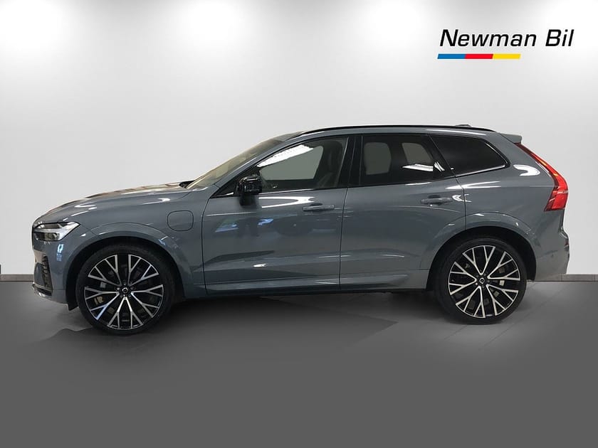 Bild 4 av Volvo XC60 Recharge T6 AWD Geartronic Plus Dark Edition