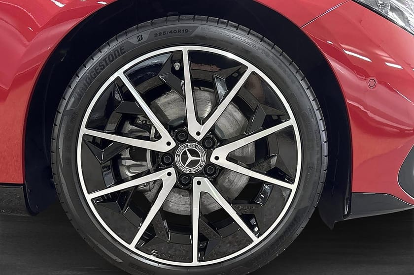 Bild 5 av Mercedes-Benz CLA 350 4MATIC Shooting Brake Drag 354hk