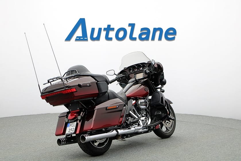 Bild 5 av Harley-Davidson Ultra Limited CVO *Dr Jekill & mr Hyde