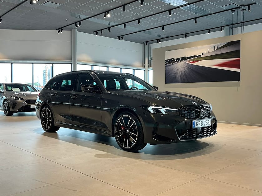 Bild 3 av BMW M340i xDrive Touring M Sport Pro D/A Pro H/K Panorama Drag