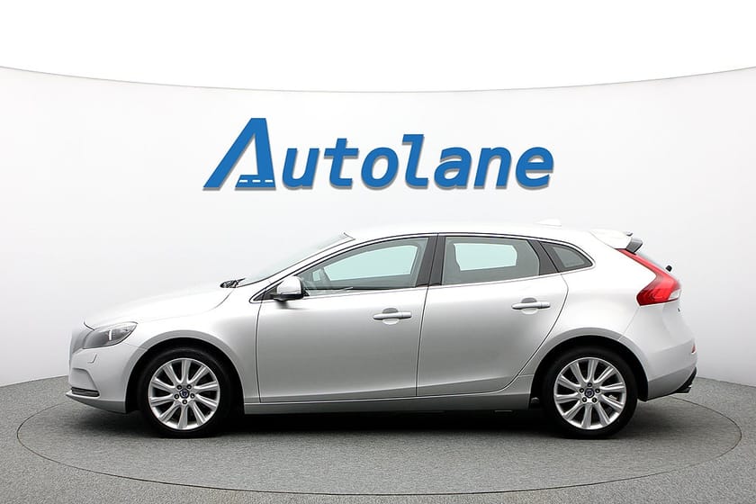 Bild 5 av Volvo V40 D3 Automat, Värmare, Navi, BLIS, Drag 150hk